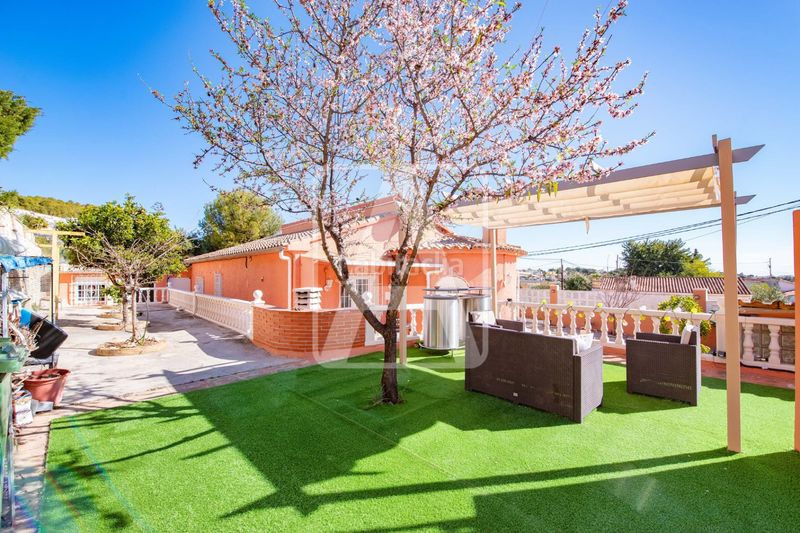 Foto eb30a1fb-c177-4046-93cf-c4822bfa510c. Xalet amb aparcament piscina a Cometa Calp