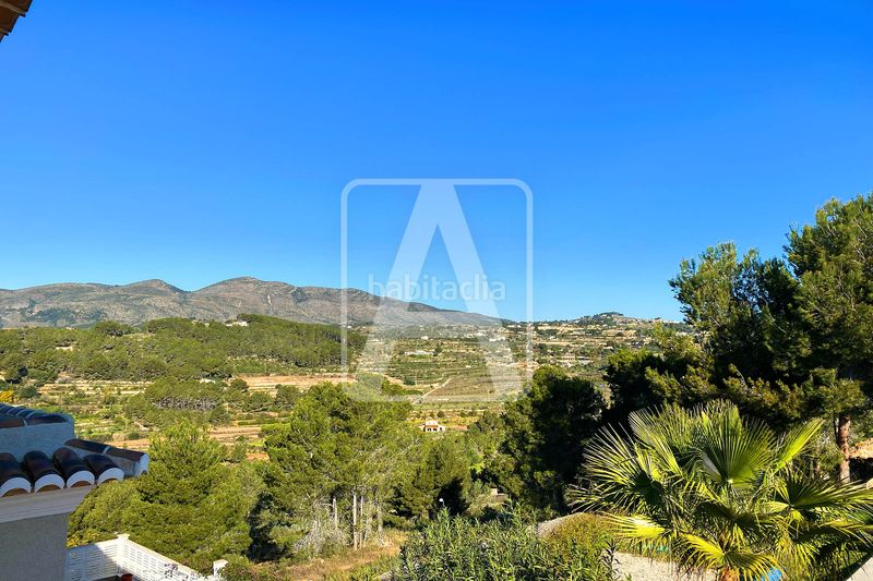 Foto 07b714b2-43b3-464b-ab56-b30744015491. Xalet amb aparcament piscina a La Empedrola Calp