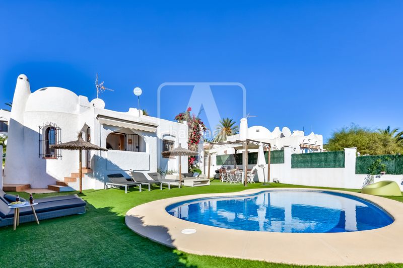 Foto aaba999f-f85f-4fd9-ab5e-1bfc2a093c9c. Chalet en Cometa Calp