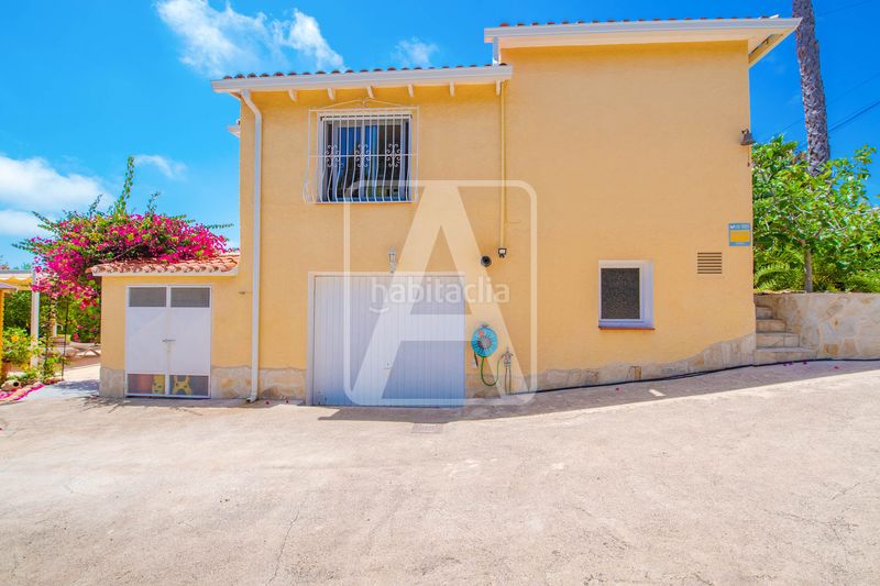 Foto 51c0df51-c1eb-42ef-b199-e308f944a6aa. Xalet amb calefacció aparcament piscina a Cometa Calp