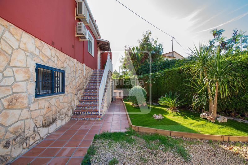 Foto 59b3e522-cab5-45e3-b2f2-f335c05a8f53. Xalet amb calefacció aparcament piscina a Cometa Calp