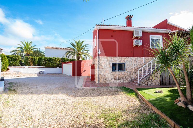Foto ecadaa74-6e4e-48dc-801c-b0e17e5b5b09. Xalet amb calefacció aparcament piscina a Cometa Calp