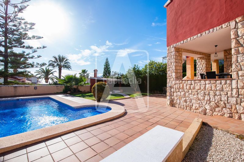 Foto f66e556b-3d51-4edf-b832-73f445104e67. Xalet amb calefacció aparcament piscina a Cometa Calp