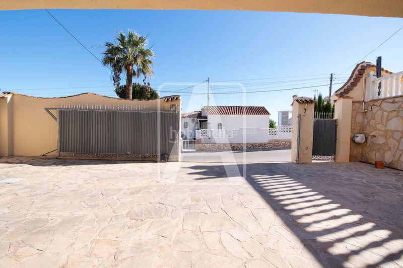 Foto 705a0506-3897-4043-82a8-5037e173058b. Chalet en Canuta Calp