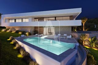 Chalet in Cumbre del Sol