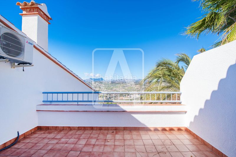 Foto b70b69e0-33bc-4cec-8c0a-5beee4f327a5. Xalet amb calefacció aparcament piscina a Paichi Moraira