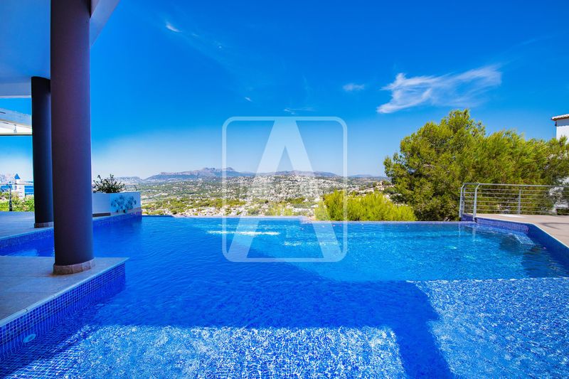 Foto 8bca4a7b-68c3-49b2-bb2f-2dca116abde9. Chalet en Paichi Moraira