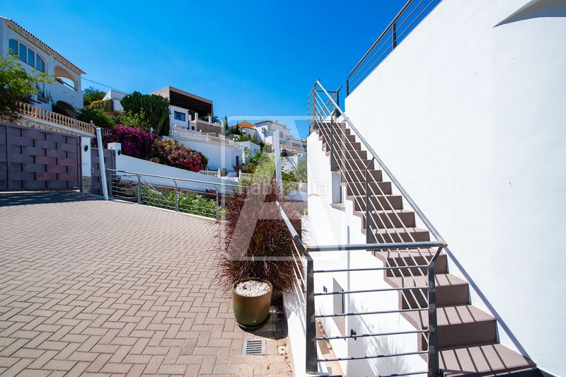 Foto a9b1ee0a-c374-48bb-883a-2e6e3929e091. Chalet en Paichi Moraira