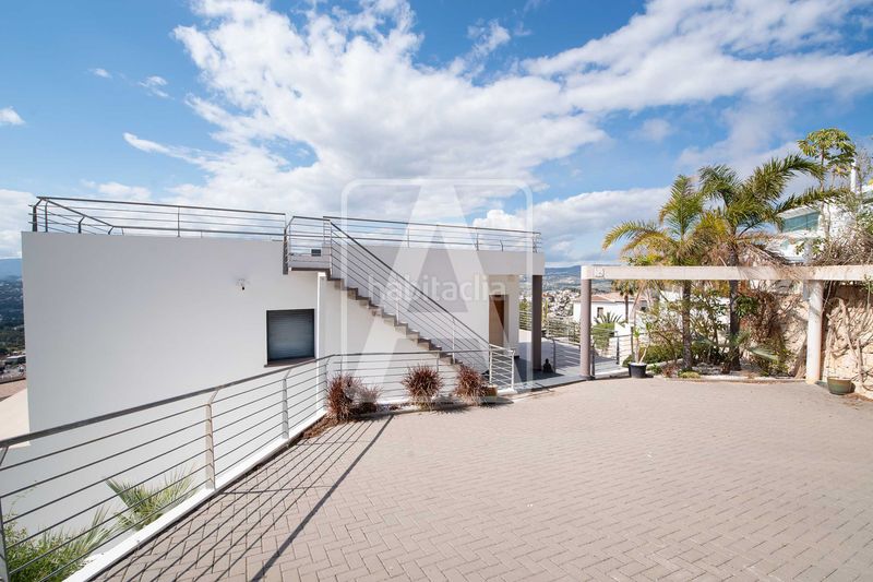 Foto ea55a31c-58f0-448b-a928-1bcb1b2abd9f. Chalet en Paichi Moraira