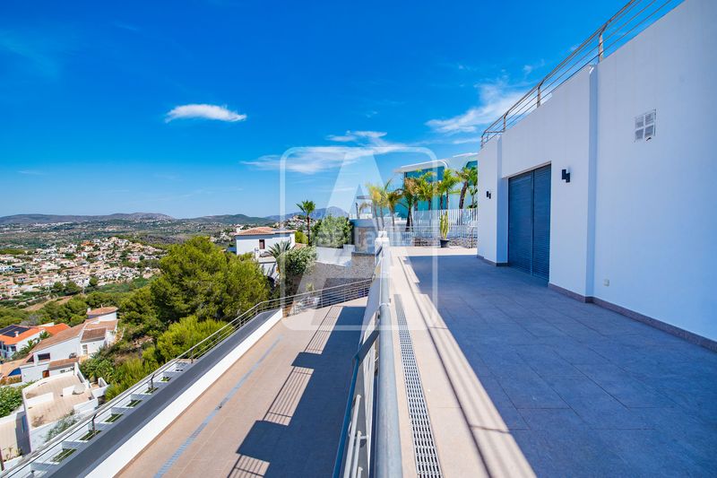 Foto a0cb929e-46e5-477f-aad5-a58579437913. Xalet amb calefacció aparcament piscina a Paichi Moraira