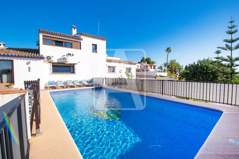 Foto ae6065cf-9987-442e-b43c-21c22782e305. Masia amb calefacció aparcament piscina a Teulada