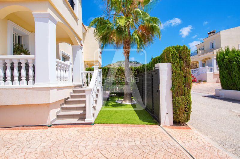 Foto bf1edaf3-4ca3-4750-8e7e-063cc79ac156. Chalet en Cometa Calp
