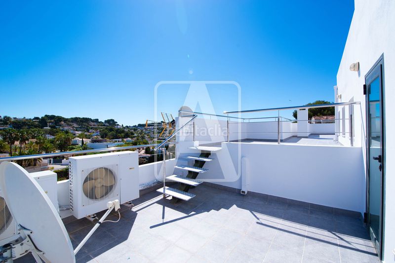Foto c797710a-9825-4567-922b-b65eff0c3c3b. Xalet amb calefacció aparcament piscina a Cala Advocat-Baladrar Benissa