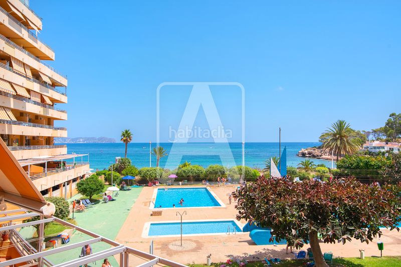 Foto 0beea8c6-695c-47d7-8ac3-7c9754bf0d46. Apartament amb calefacció aparcament piscina a Puerto Calp