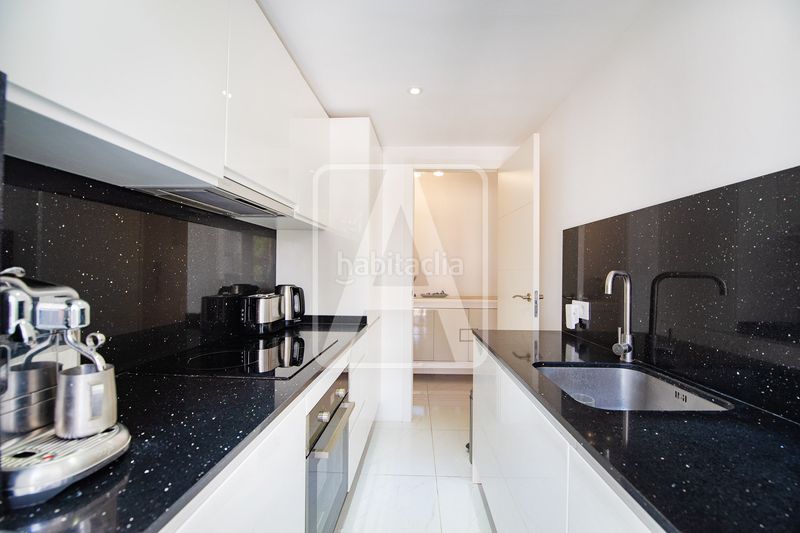 Foto cfb8f488-dfe4-4d8b-9092-b100a3a32d8e. Apartament amb calefacció aparcament piscina a Puerto Calp