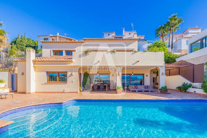 Foto a39ab4de-bbc2-4471-a028-81f47475a71b. Chalet en El Portet-Pla del Mar Moraira