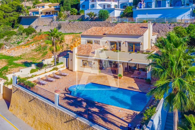Foto b01e3b80-5fac-4415-b25d-44f9efb57e3c. Chalet en El Portet-Pla del Mar Moraira