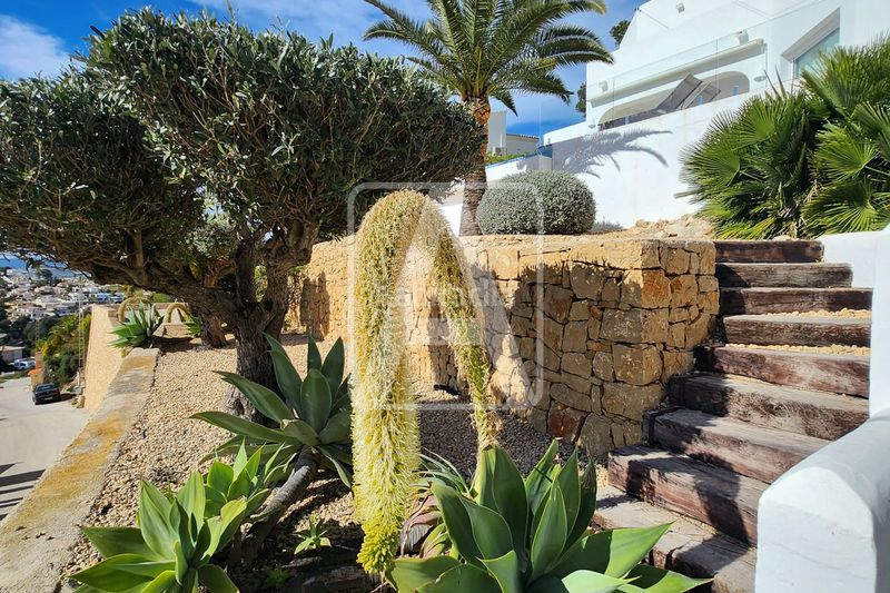 Foto e6edd3b5-80f0-4889-9185-8769d0a7e885. Chalet en Paichi Moraira