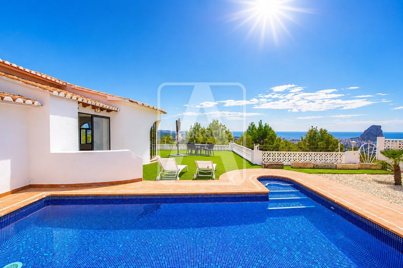 Foto d3433fb3-7249-4b65-b253-0757976b4fb8. Xalet amb calefacció aparcament piscina a Oltamar - Cucarres Calp