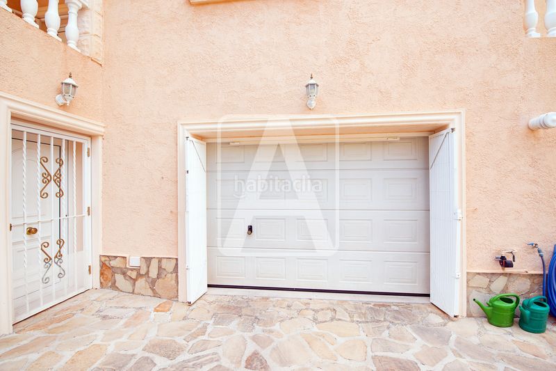 Foto 940a3e2e-4bcc-44c7-9458-20d1f5a8e6f6. Xalet amb calefacció aparcament piscina a Canuta Calp