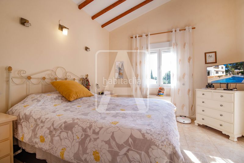 Foto 6b6e5fdb-1e72-4afb-aa3f-13e38d27e0bd. Chalet en La Fustera Benissa