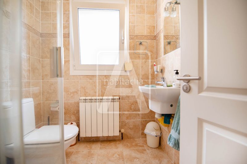 Foto 8fd8012a-6242-4ca2-934b-bd7c2295a329. Chalet en La Fustera Benissa