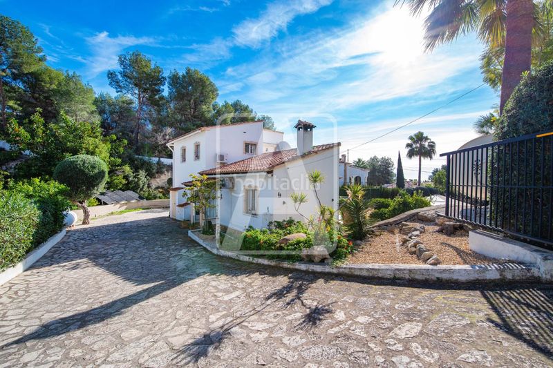 Foto b820106c-557a-49c7-9741-7a2d54630b42. Chalet en La Fustera Benissa