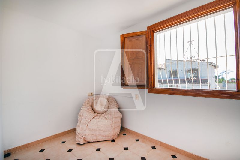 Foto 023885ef-9093-4cdf-b684-97c50a43ce4d. Chalet en La Fustera Benissa