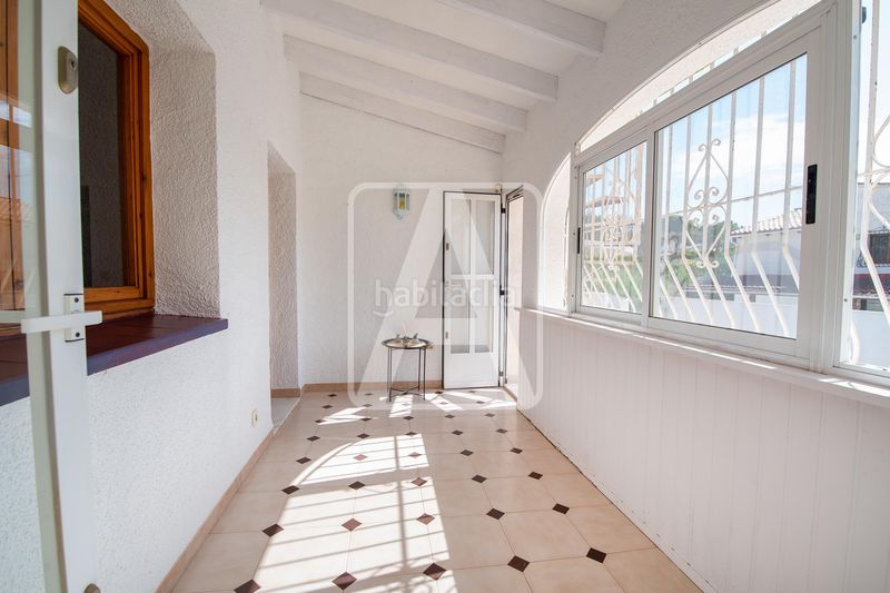 Foto b984bec2-d079-4527-9fe6-eed1d3c92a95. Chalet en La Fustera Benissa