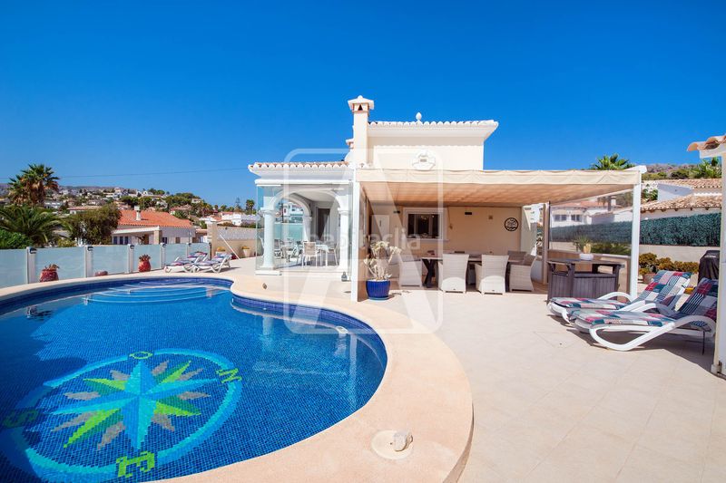 Foto 9e42ad66-c61f-424e-b257-0a91d0d1f94f. Chalet en Cometa Calp