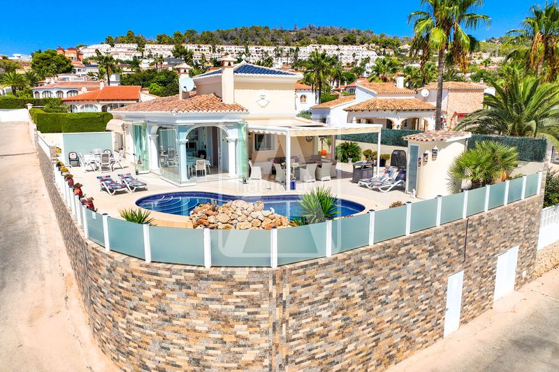 Foto d94a97f2-f0b3-40e7-a3ca-f55e1067db41. Chalet en Cometa Calp