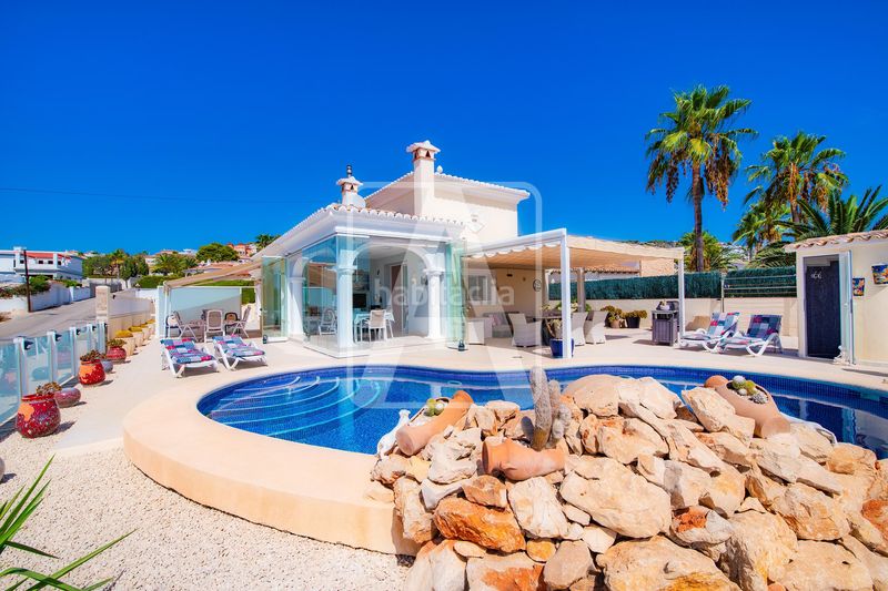 Foto ab9d2a51-119f-47a6-abf2-30913cdf2e18. Xalet amb calefacció aparcament piscina a Cometa Calp