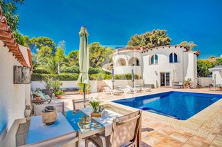 Chalet in Cala Advocat-Baladrar