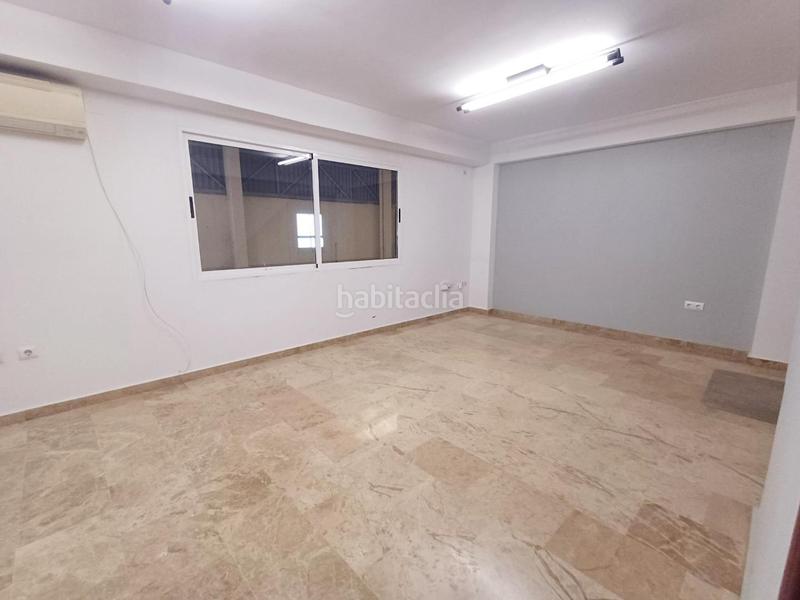 Foto 33c92c9c-5520-4a2c-a8b8-e281616d2b24. Rent industrial building in Picanya