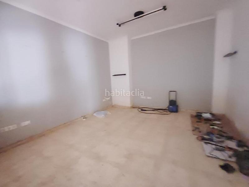 Foto d668d08d-a973-496f-abb5-32d7e46ae062. Rent industrial building in Picanya