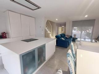 Casa adosada en Picanya. Venta vivienda unifamiliar en picanya, zona colegio baladre.la v