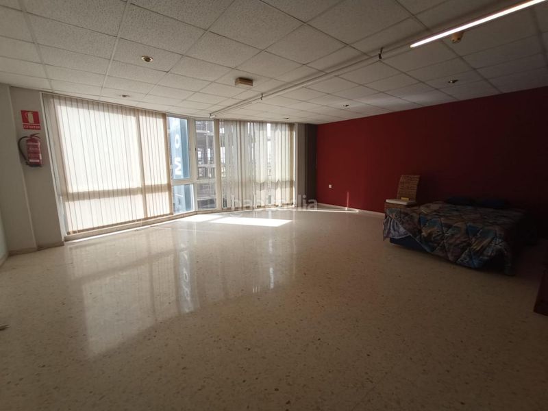 Foto b39289b5-8a63-4f50-b438-74c8b9fc621a. Edifici a Alfafar