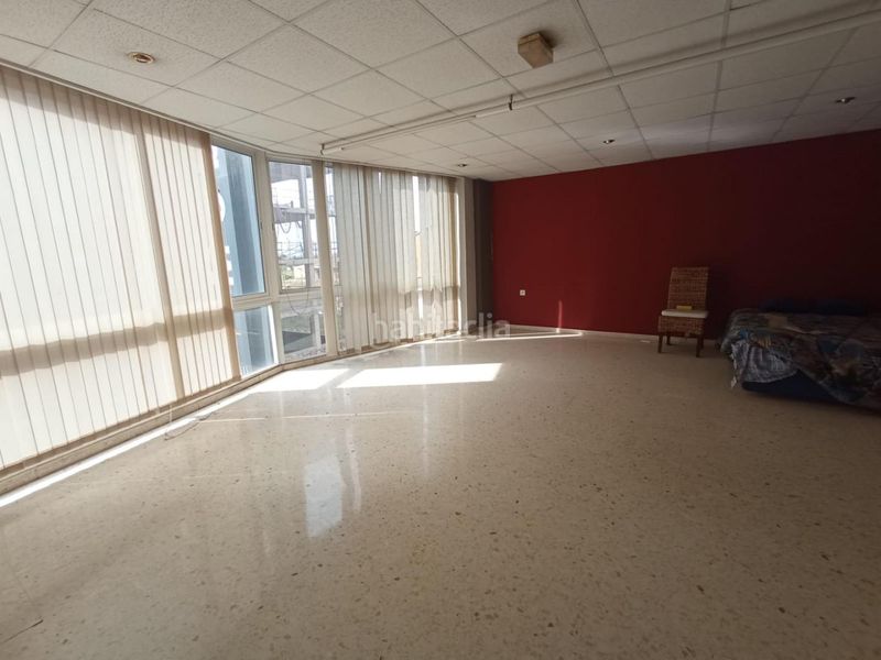 Foto c24ba363-e376-4648-81a2-ce2f275b0b02. Edifici a Alfafar