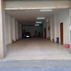 Business premise  Carrer tres. Bien ubicado