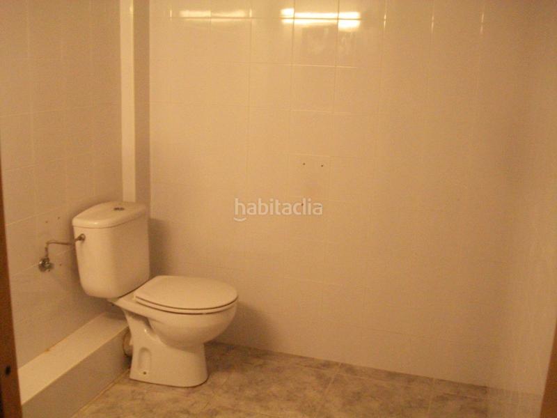 Foto 2f7d2a09-6607-440e-9a22-708acdd6bfa2. Local comercial a Nou Eixample Sud Tarragona