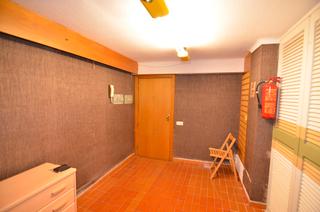 Location Local commercial  Carrer d'eivissa. Centrico  y luminoso