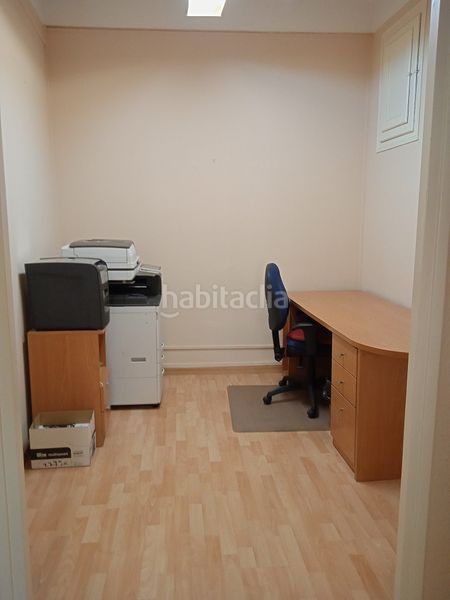 Foto 0881490b-8b5e-4f10-b1c0-e8a430a0e97a. Büro in Eixample Tarragona