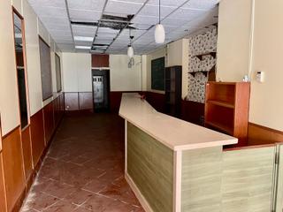 Business premise in Carrer del Roser 104