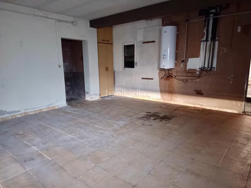 Foto 0ed2b885-4daf-4ec0-916c-5a61236deb3a. Xalet amb aparcament a Creixell