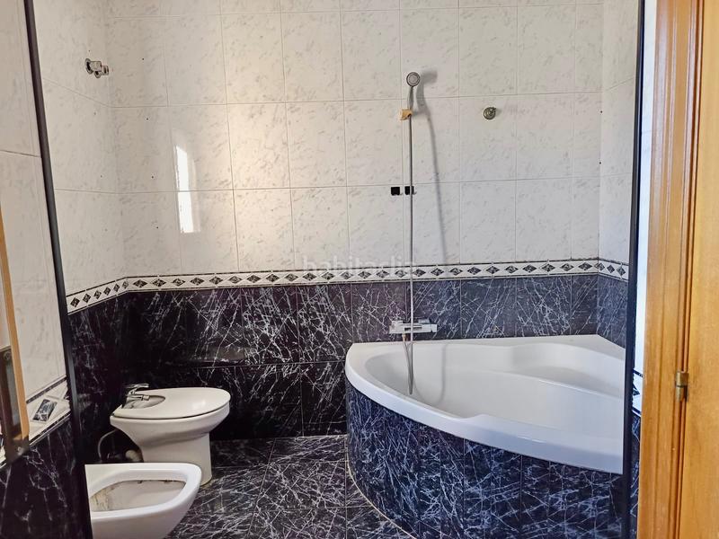 Foto 10398e6c-3656-4a36-a69e-a599d41a5a3d. Xalet amb aparcament a Creixell