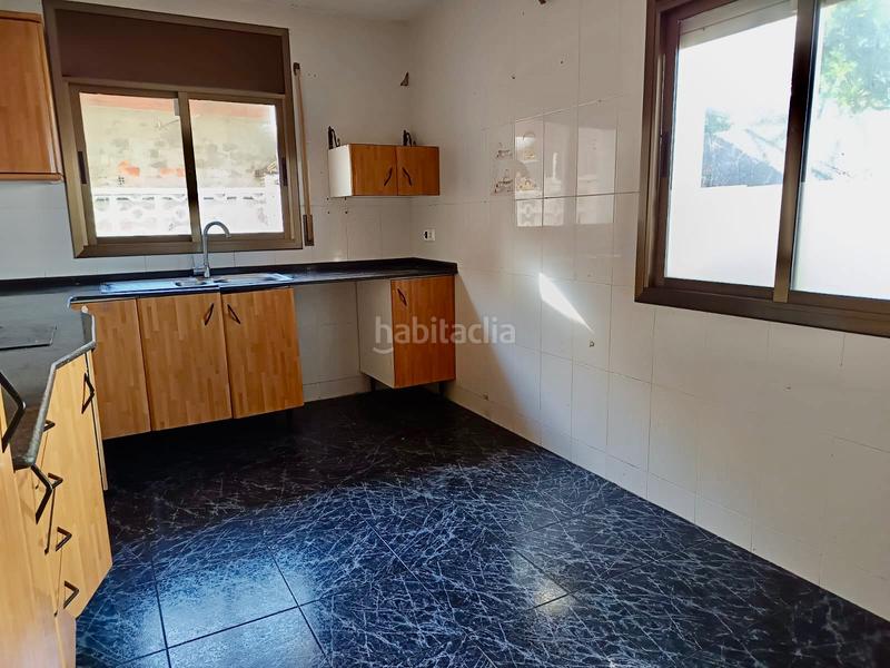 Foto 91597e12-714f-483c-b3ce-0f6658f175d7. Xalet amb aparcament a Creixell