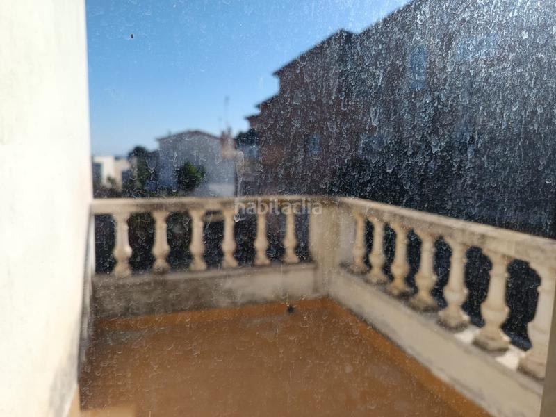 Foto a8a13a48-73c4-48f4-90fb-2e71795cab60. Xalet amb aparcament a Creixell