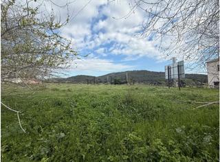 Terreny residencial a Carrer d'albinyana 7