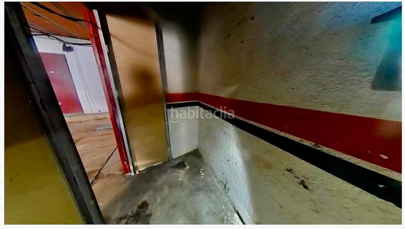 Foto e605c08b-c97b-44ff-b706-002a11f3bbc1. Locale commerciale in Centre Torredembarra