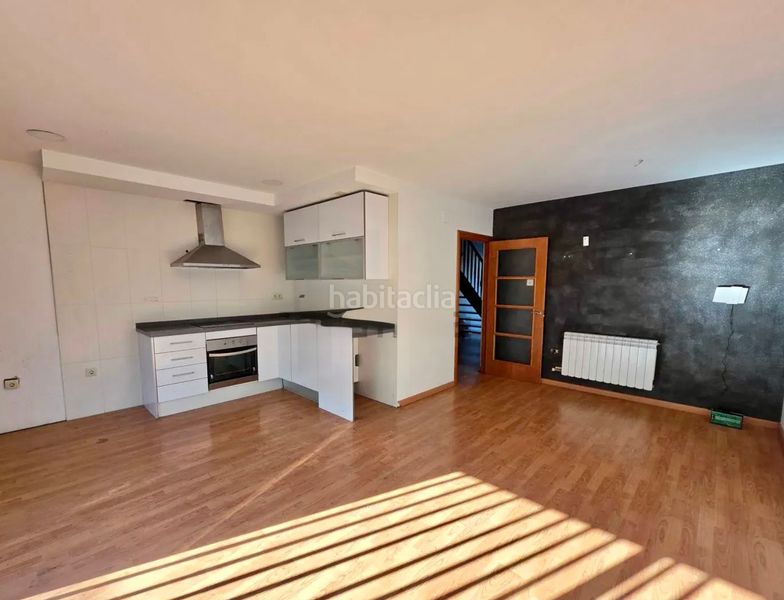 Foto be4f7201-19c2-44df-ab75-d842b9a39242. Casa adossada amb aparcament a Migjorn Reus
